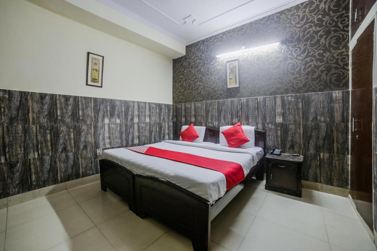Oyo Downtown Inn Near Leisure Valley Park Gurgaon Exteriör bild