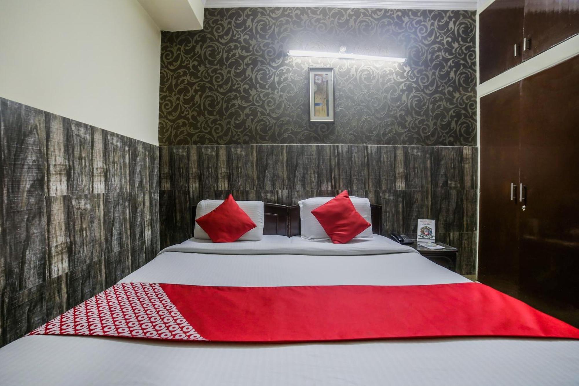 Oyo Downtown Inn Near Leisure Valley Park Gurgaon Exteriör bild